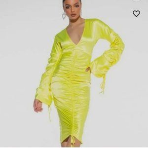 NWT Akira Ruched Midi Dress size Small